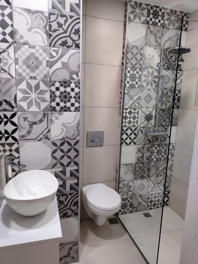 Valentinos Apartments ロダ エクステリア 写真