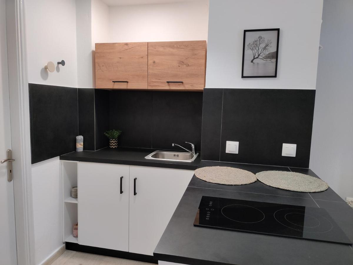 Valentinos Apartments ロダ エクステリア 写真
